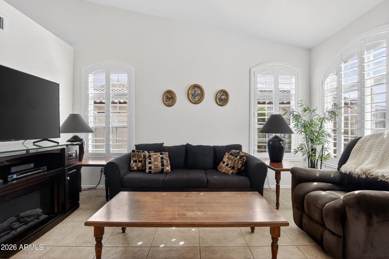 6942 Via Del Sol Dr, Glendale, AZ 85310