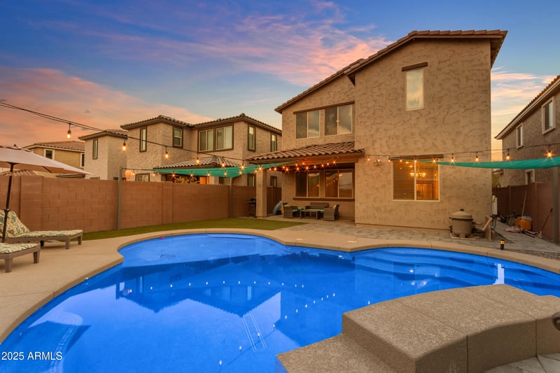 6943 88th Dr, Glendale, AZ 85305