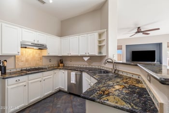 6943 Laredo St, Chandler, AZ 85226