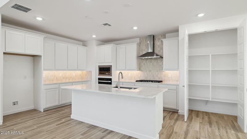 6944 W Straight Arrow Ln, Peoria, AZ 85383