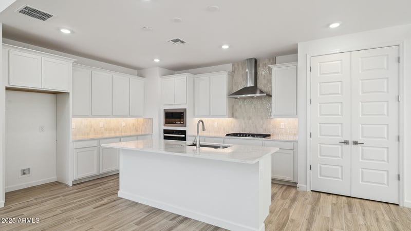 6944 W Straight Arrow Ln, Peoria, AZ 85383