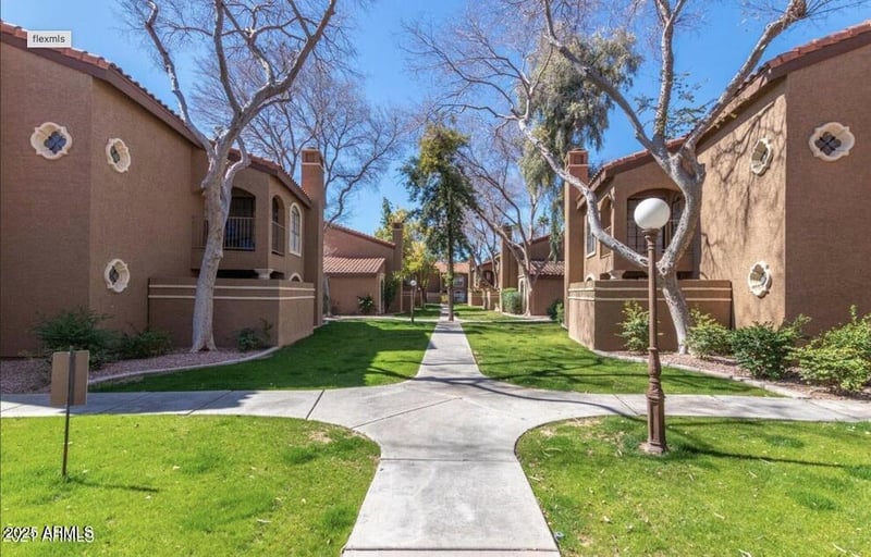 6945 Cochise Rd #121, Paradise Valley, AZ 85253