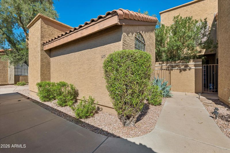 6945 E Cochise Rd #125, Paradise Valley, AZ 85253