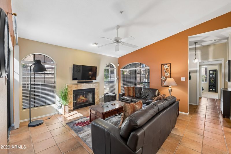 6945 E Cochise Rd #125, Paradise Valley, AZ 85253