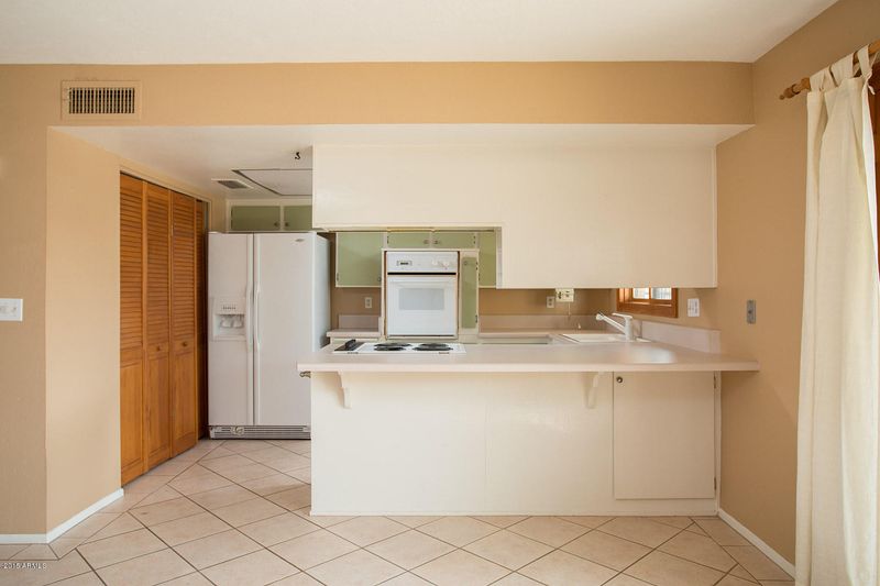 6945 E Osborn Rd #A, Scottsdale, AZ 85251
