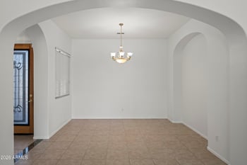 6946 Kimberlee Way, Chandler, AZ 85249