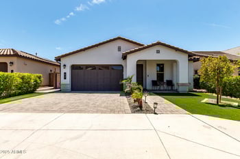 6947 Spur Dr, Peoria, AZ 85383