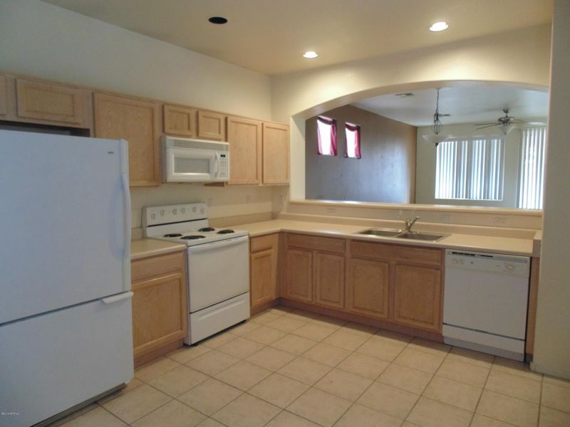 6949 E Lindner Ave, Mesa, AZ 85209