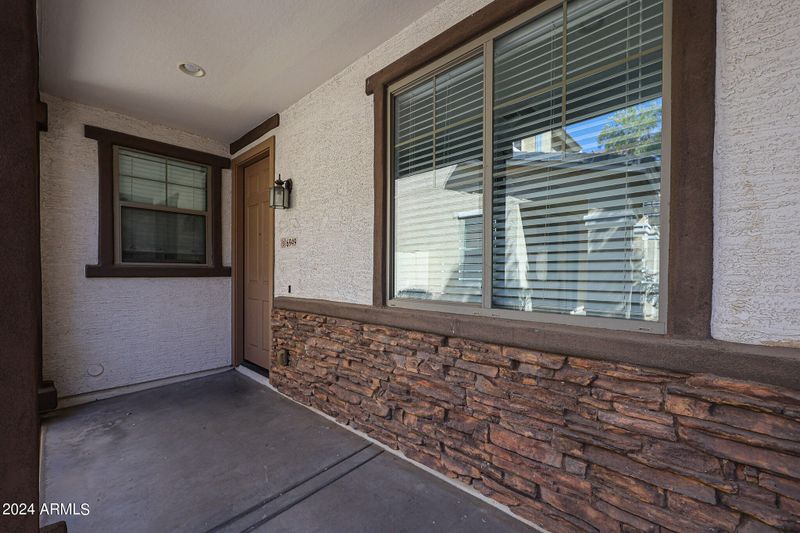 6949 S 7th Ln, Phoenix, AZ 85041
