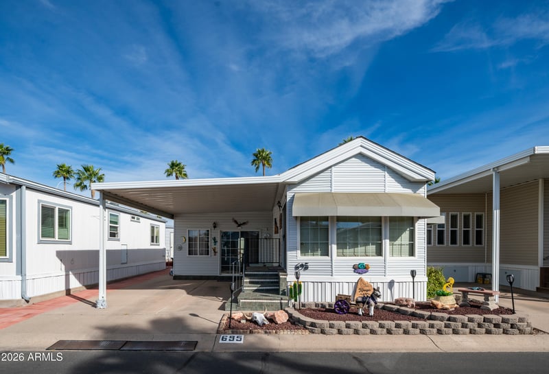 695 Felspar Dr, Apache Junction, AZ 85119
