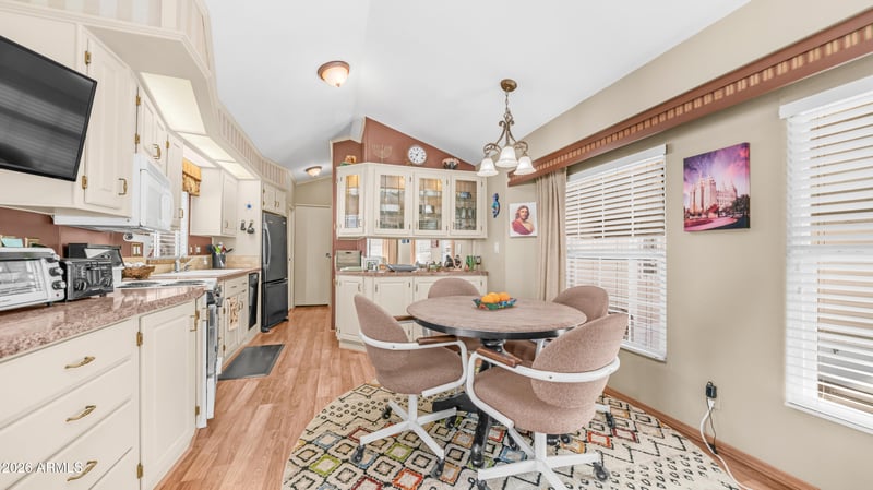 695 Felspar Dr, Apache Junction, AZ 85119