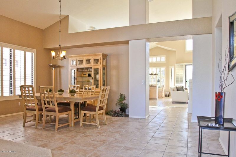 695 W Desert Broom Dr, Chandler, AZ 85248