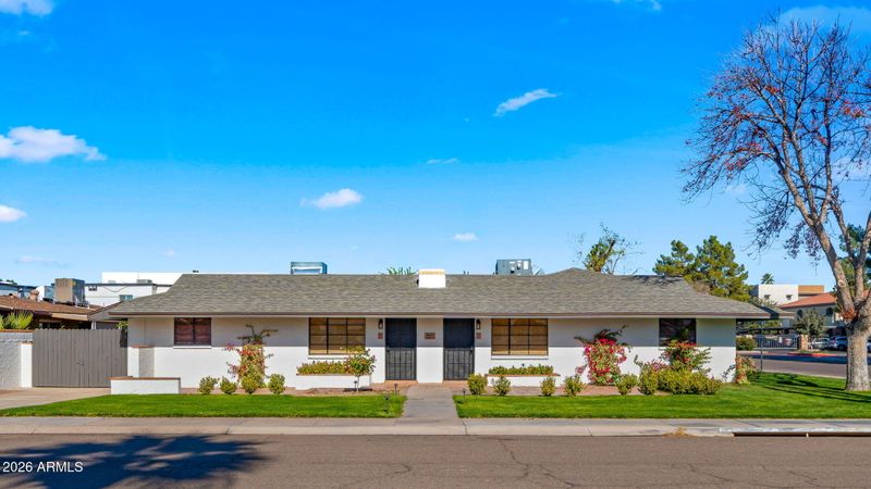 6950 E Earll Dr, Scottsdale, AZ 85251