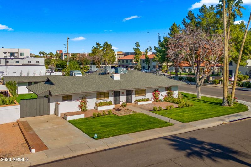 6950 E Earll Dr, Scottsdale, AZ 85251