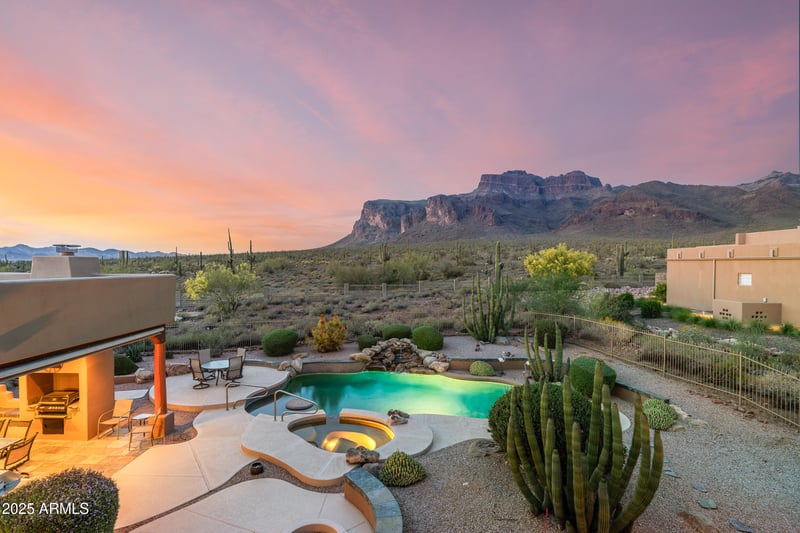 6950 Superstition View Dr, Gold Canyon, AZ 85119