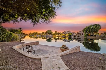 6950 Rose Garden Ln, Glendale, AZ 85308