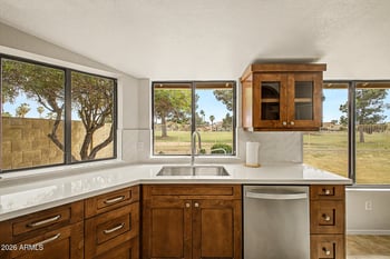 6951 Kimberly Way, Glendale, AZ 85308