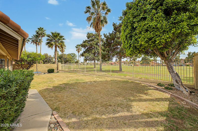 6951 Kimberly Way, Glendale, AZ 85308