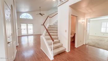 6951 W Kristal Way, Glendale, AZ 85308