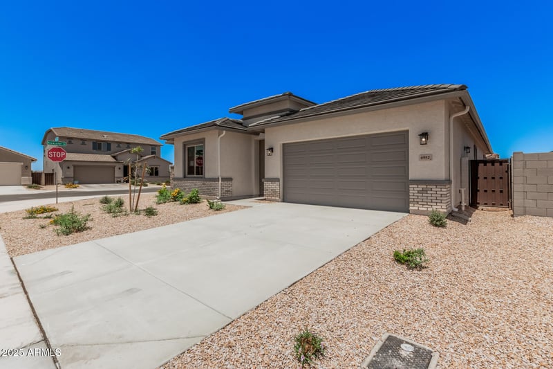 6952 Brushy Bill Rd, San Tan Valley, AZ 85143