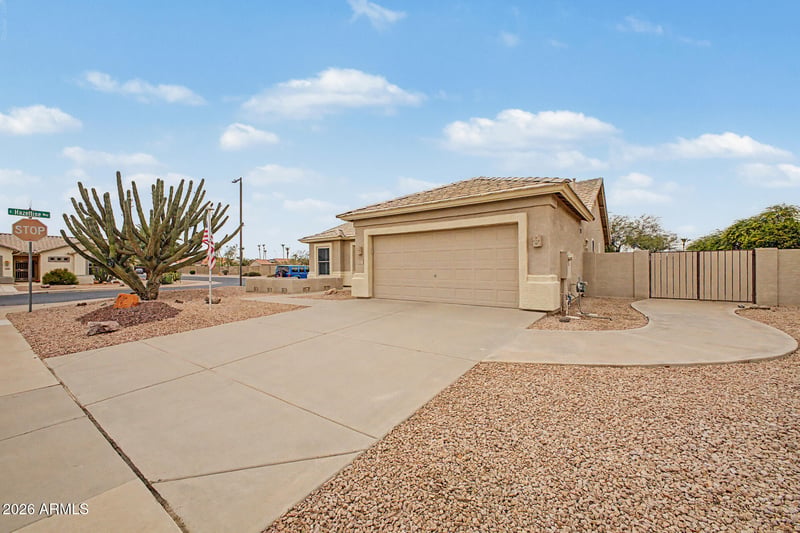 6955 S Newport Ct, Chandler, AZ 85249