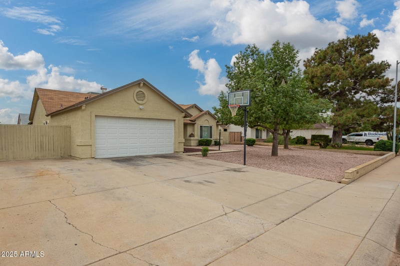 6959 Cheryl Dr, Peoria, AZ 85345