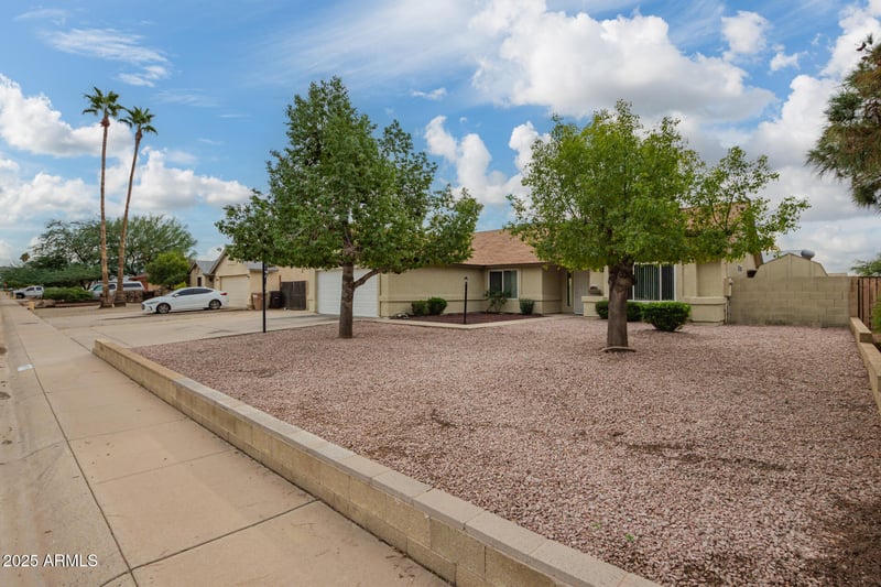 6959 Cheryl Dr, Peoria, AZ 85345