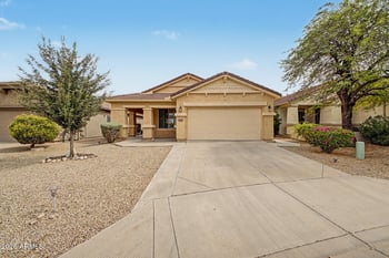 696 W Sundance Cir, San Tan Valley, AZ 85143