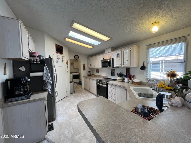 6960 Peoria Ave #210, Peoria, AZ 85345