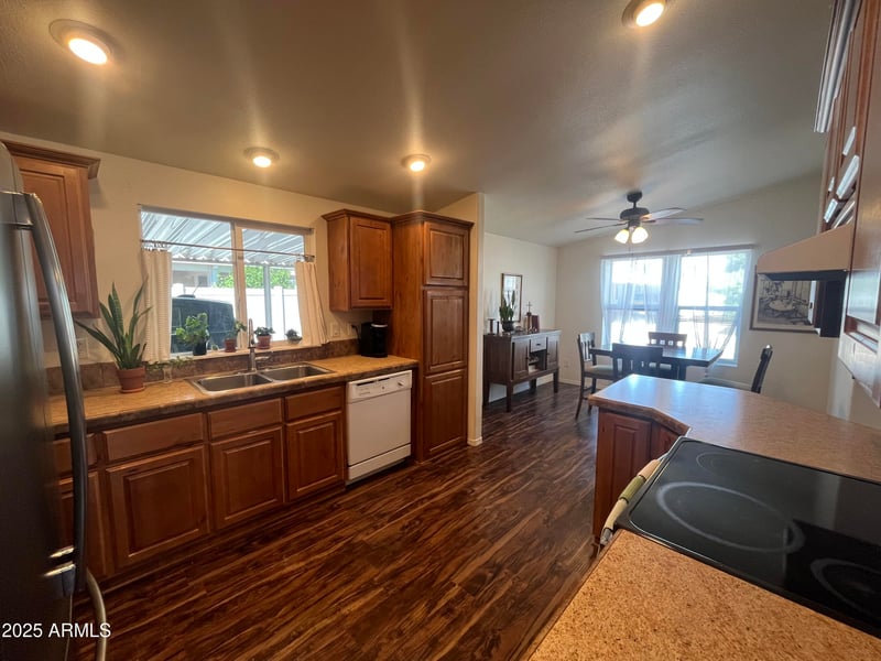 6960 Peoria Ave #67, Peoria, AZ 85345