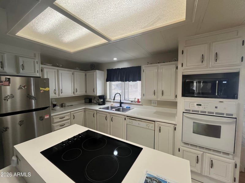 6960 W Peoria Ave #225, Peoria, AZ 85345