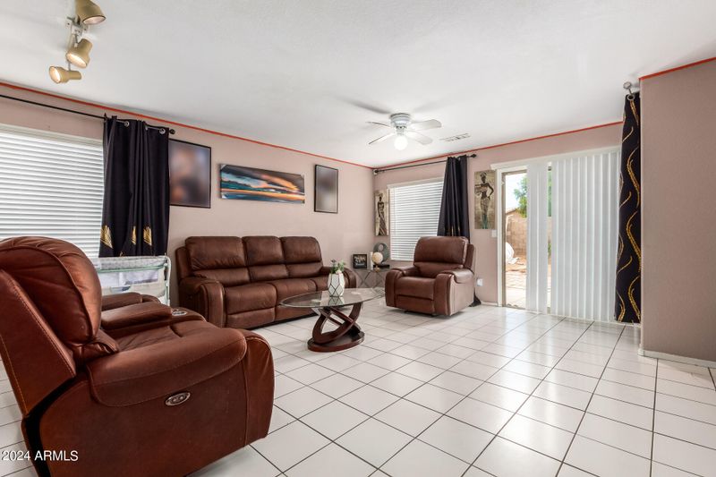 6960 W State Ave, Glendale, AZ 85303