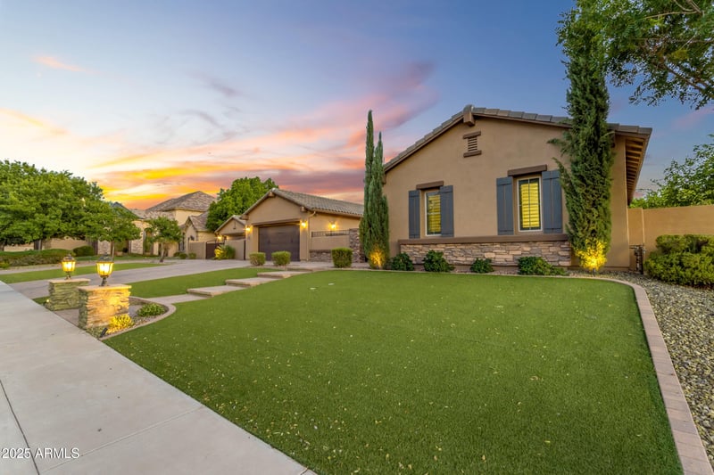 6961 Ivyglen St, Mesa, AZ 85207