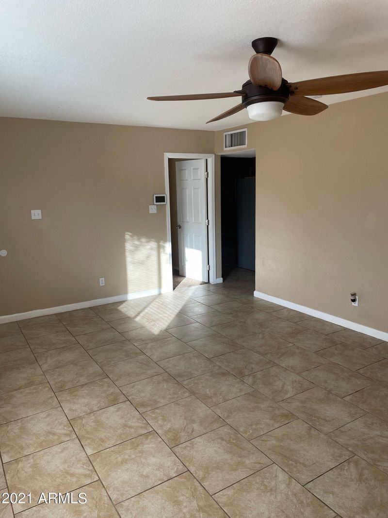 6961 W Wolf St, Phoenix, AZ 85033