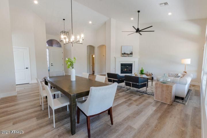 6962 E Upper Trail Cir, Mesa, AZ 85207