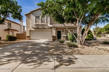 6962 Glenn Dr, Glendale, AZ 85303