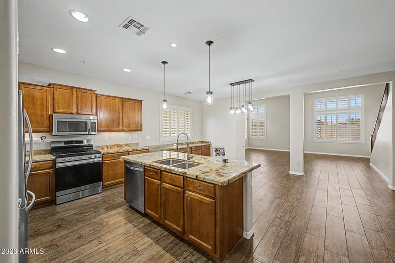 6962 Ashby Dr, Peoria, AZ 85383