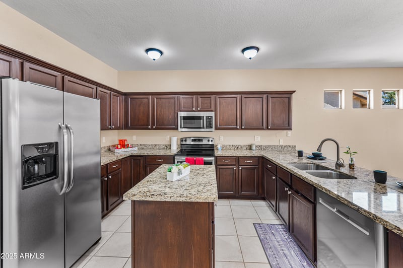 6963 Nantucket St, Chandler, AZ 85249