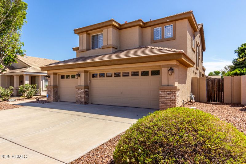 6967 W Potter Dr, Glendale, AZ 85308
