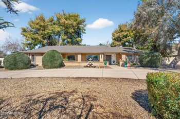 6968 Calavar Rd, Peoria, AZ 85381