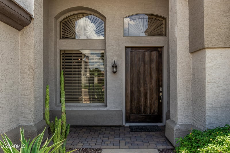 6969 W Aurora Dr, Glendale, AZ 85308
