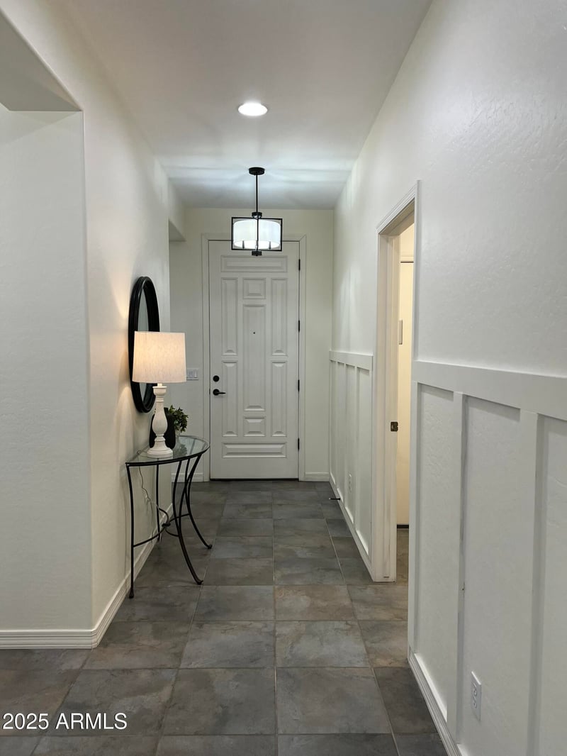 697 Twin Peaks Pw, San Tan Valley, AZ 85143