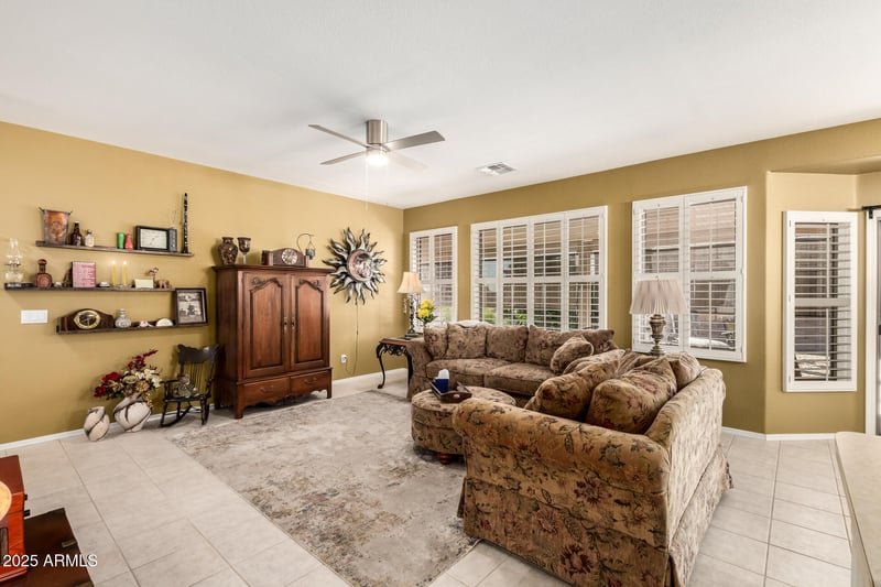 6972 Nantucket St, Chandler, AZ 85249