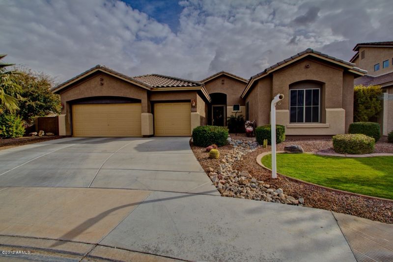 6977 S Jota Dr, Gilbert, AZ 85298