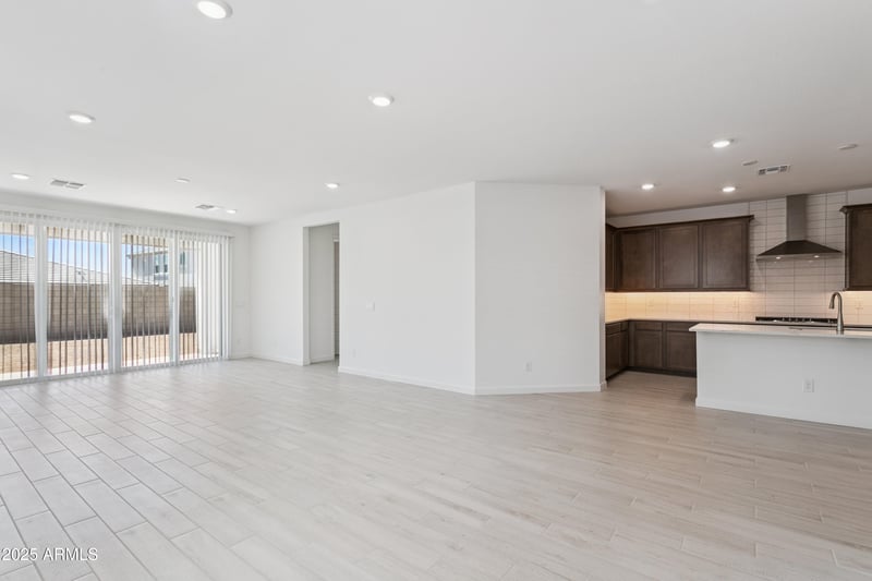 6979 Buckhorn Trl, Peoria, AZ 85383