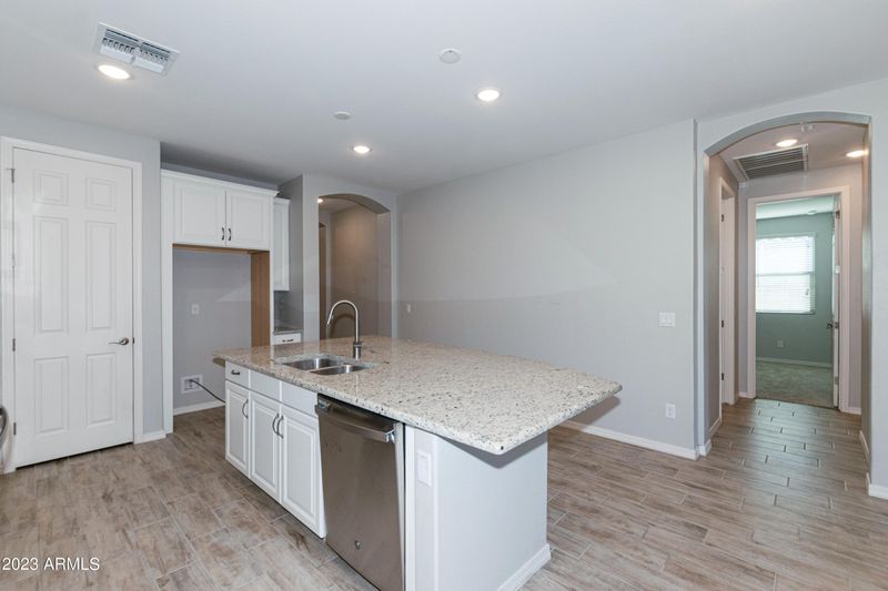 698 N 152nd Dr, Goodyear, AZ 85338