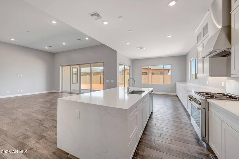 698 W Ridge Rd, Apache Junction, AZ 85120