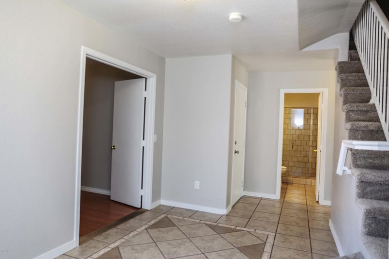 6982 W Midway Ave, Glendale, AZ 85303