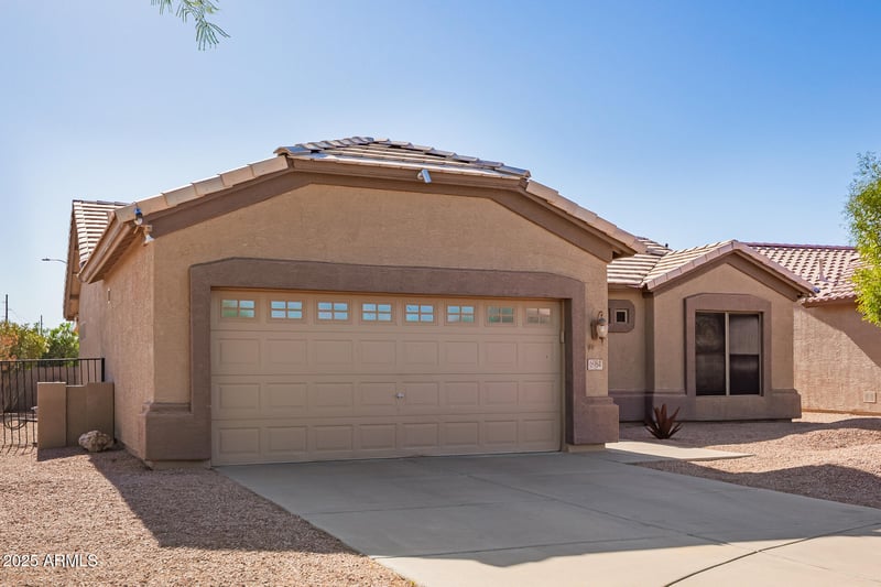 6984 Newport Ct, Chandler, AZ 85249