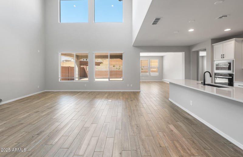 6988 Hedge Hog Pl, Peoria, AZ 85383